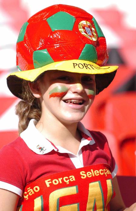 即时盘口传奇谢幕，球迷泪洒赛场的简单介绍