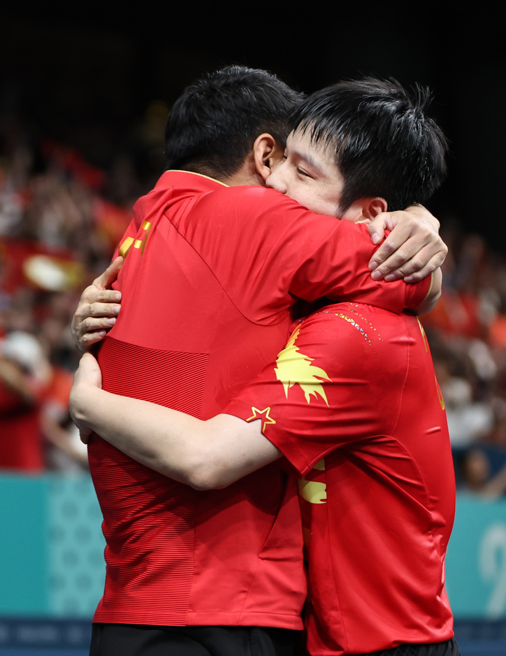 法国队轻取中国队，王皓惊艳四座