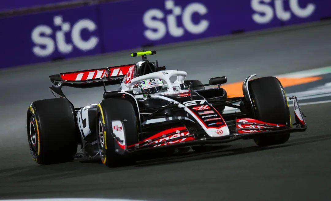 哈斯车队逆转迈凯伦,皮亚斯特里带队取胜 哈斯车队逆转迈凯伦,皮亚斯特里带队取胜