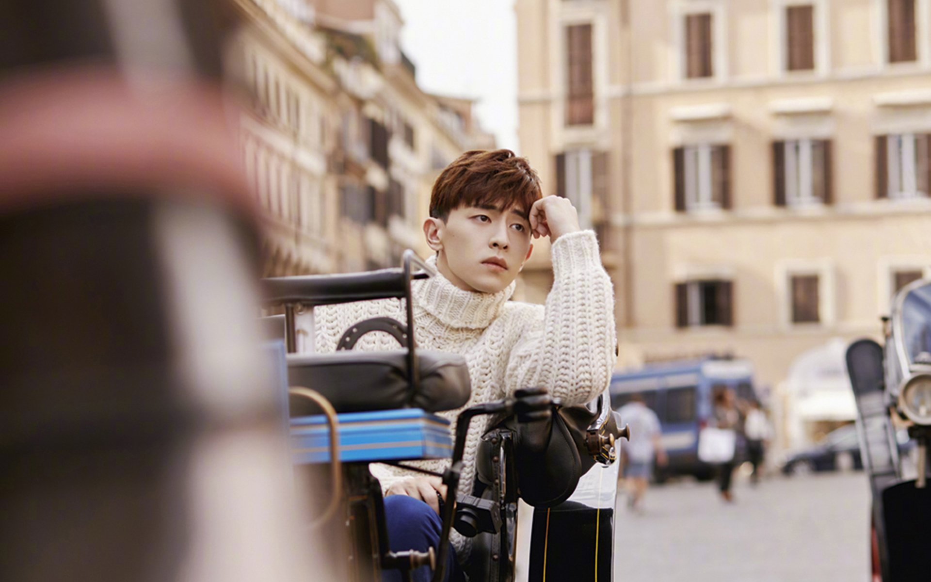 沙漠风暴席卷南美雄鹰，劳塔罗终场救主背后的足球寓言